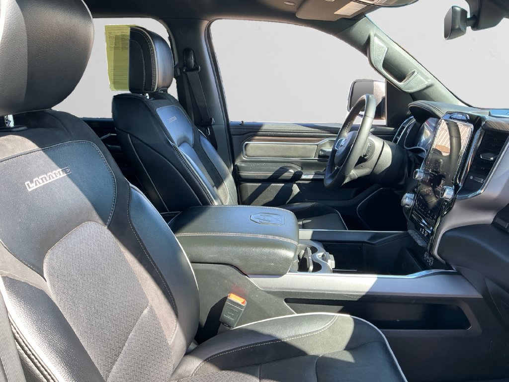 Used 2025 RAM 1500 Laramie AWD/4WD image 15