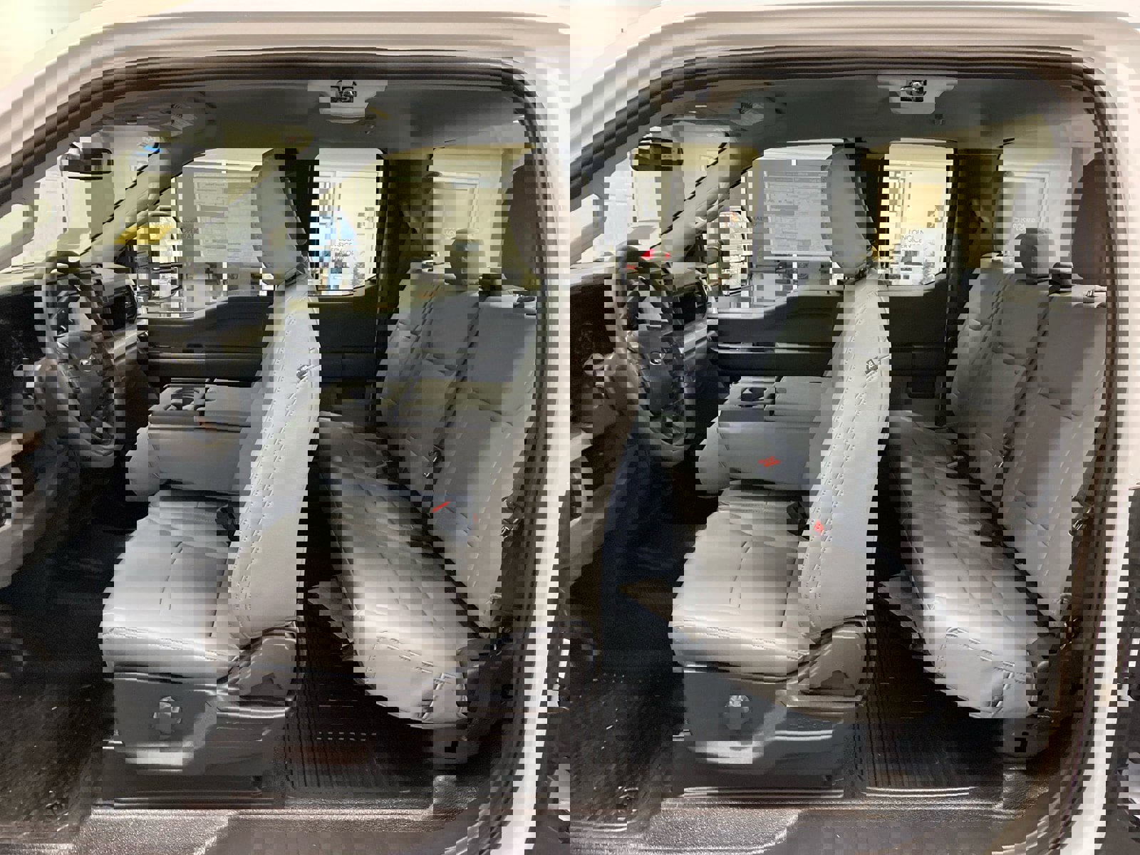 New 2026 Ford F250 XL w/ XL Chrome Package image 12