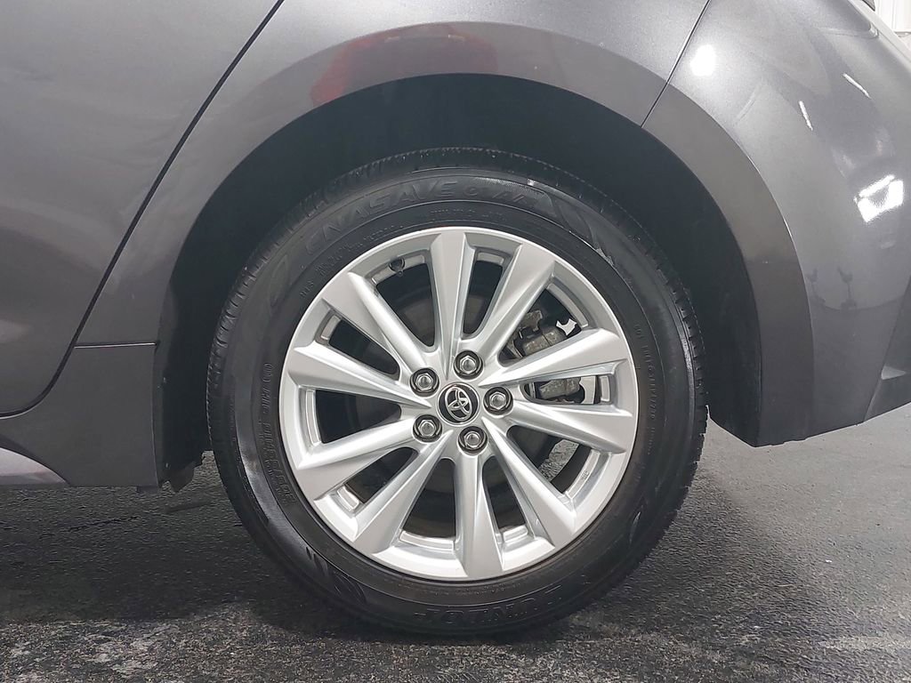 Used 2024 Toyota Corolla SE image 32