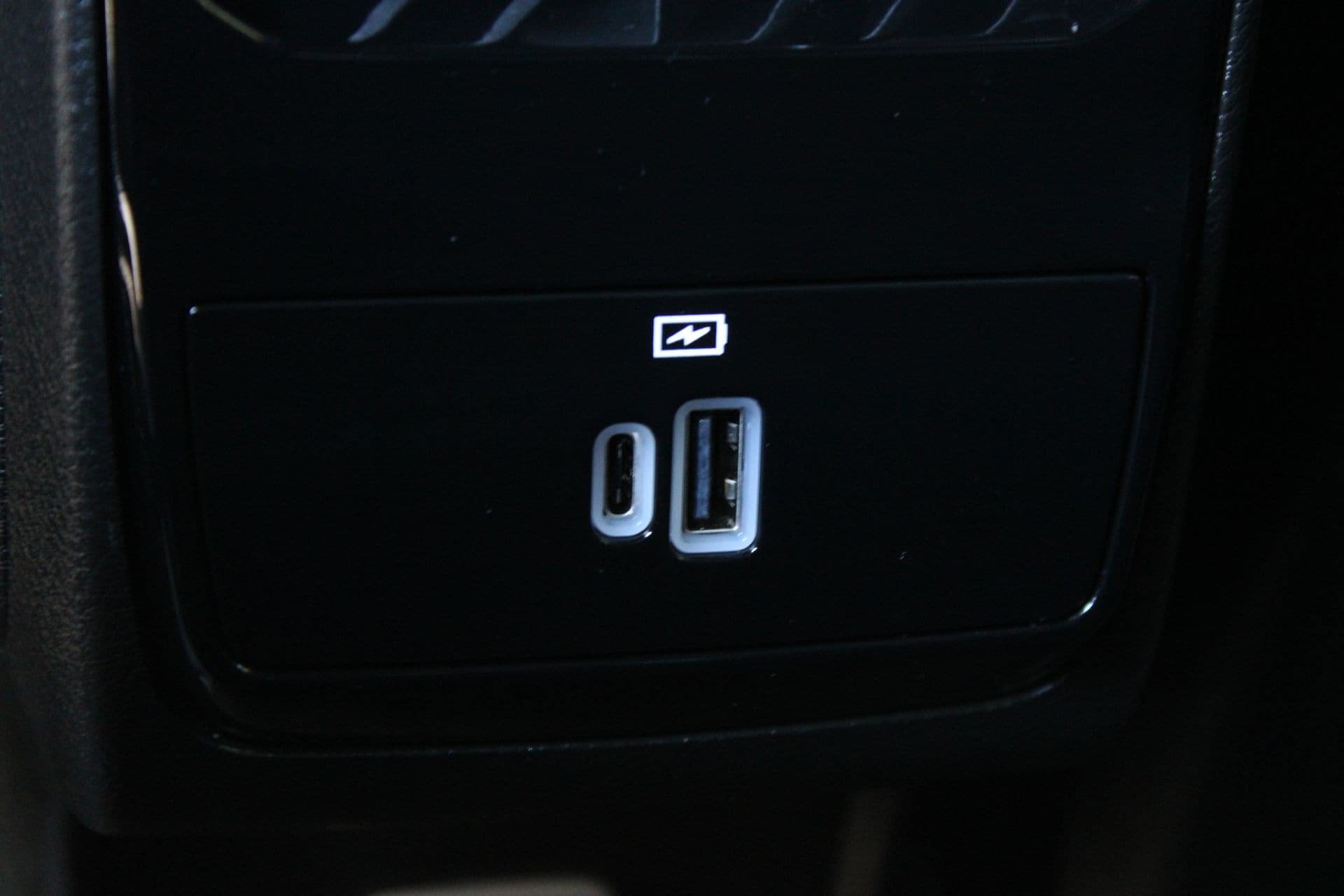 Used 2025 Jeep Compass Trailhawk w/ Trailhawk Convenience Group AWD/4WD image 22