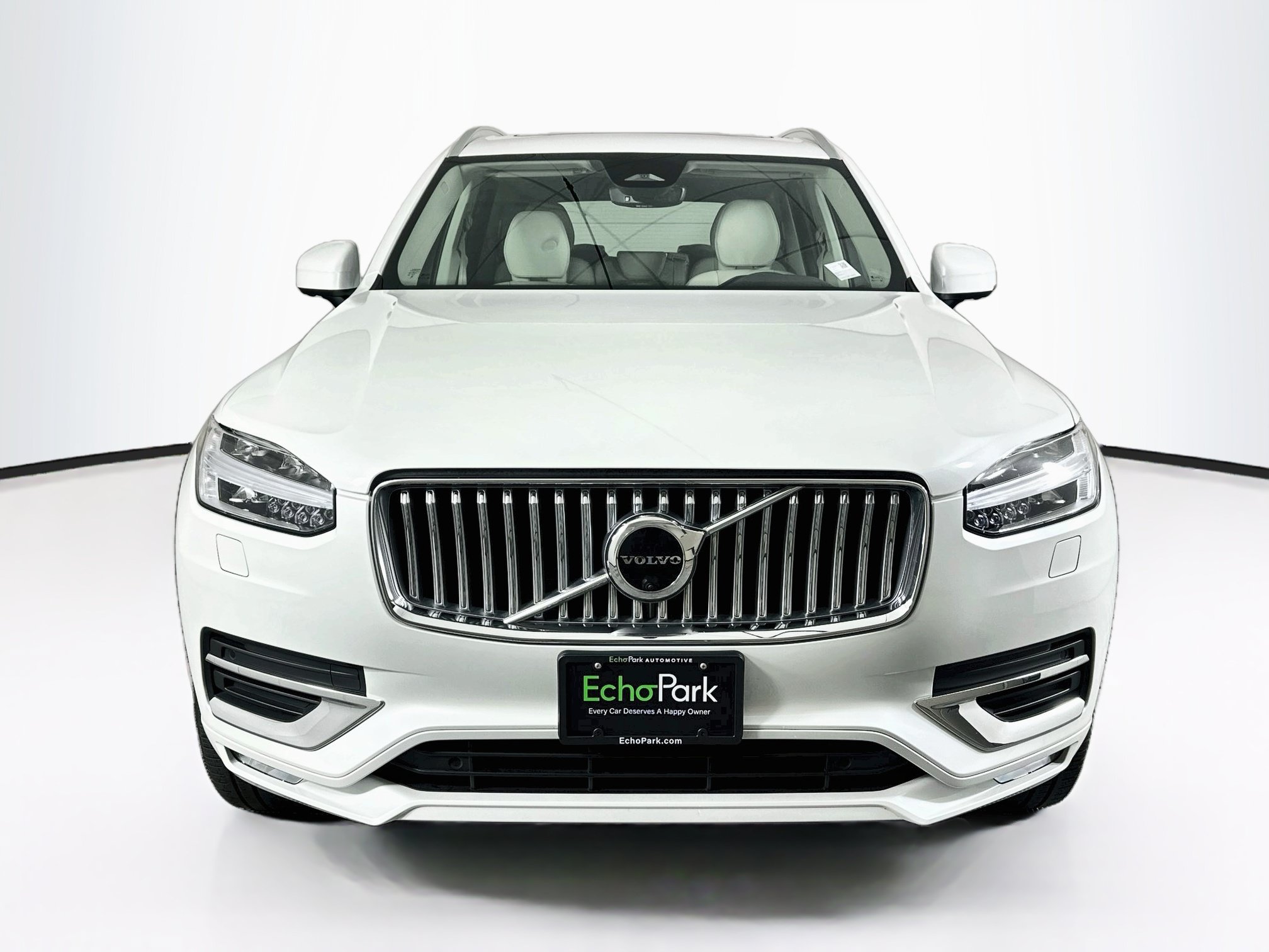 Used 2023 Volvo XC90 B6 Plus w/ Protection Package AWD/4WD image 2