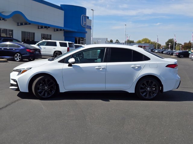 Used 2026 Toyota Corolla SE FWD image 7