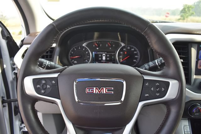 Used 2017 GMC Acadia SLT AWD/4WD image 36