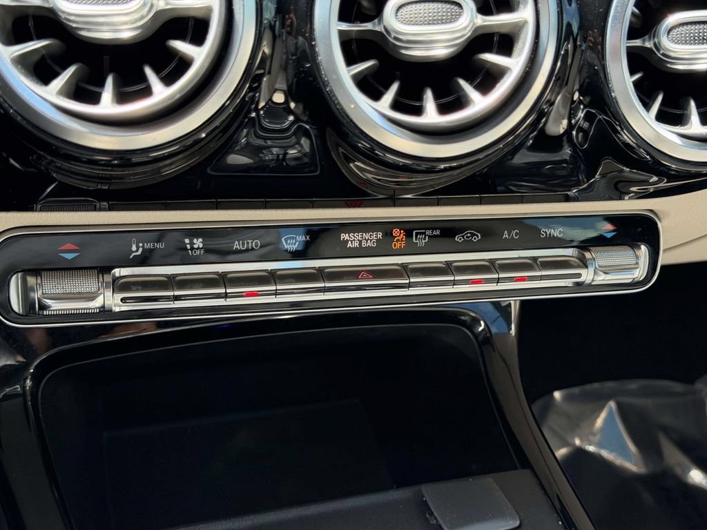 Used 2020 Mercedes-Benz CLA 250 image 24