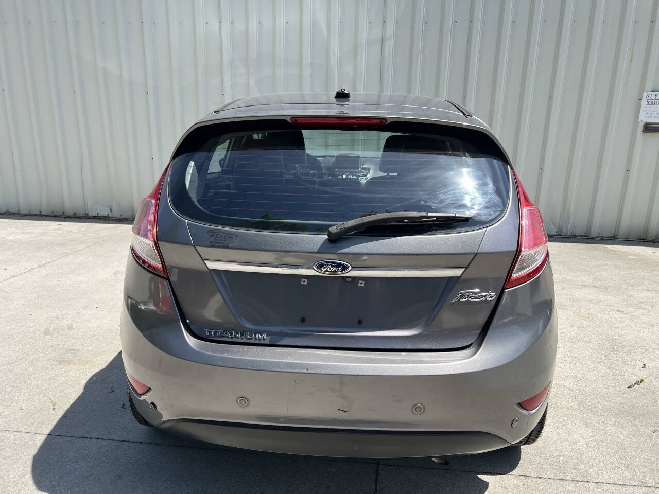 Used 2014 Ford Fiesta Titanium FWD image 4
