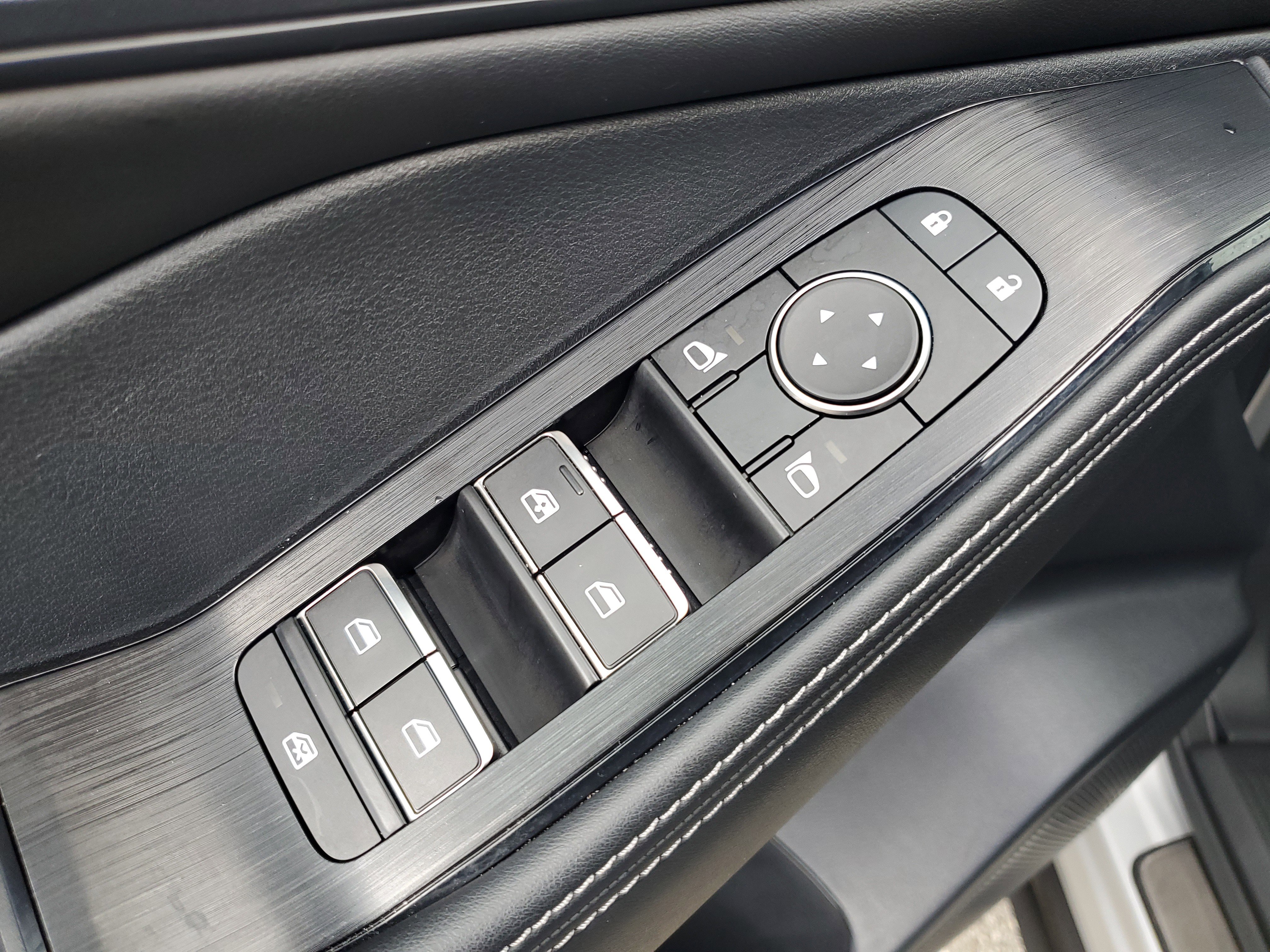 Certified 2022 Nissan Rogue SL image 29