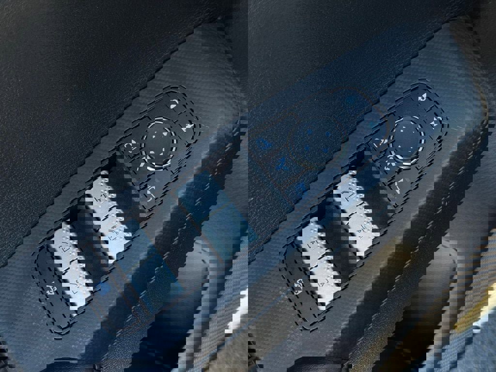 Used 2024 Mitsubishi Outlander SE image 25