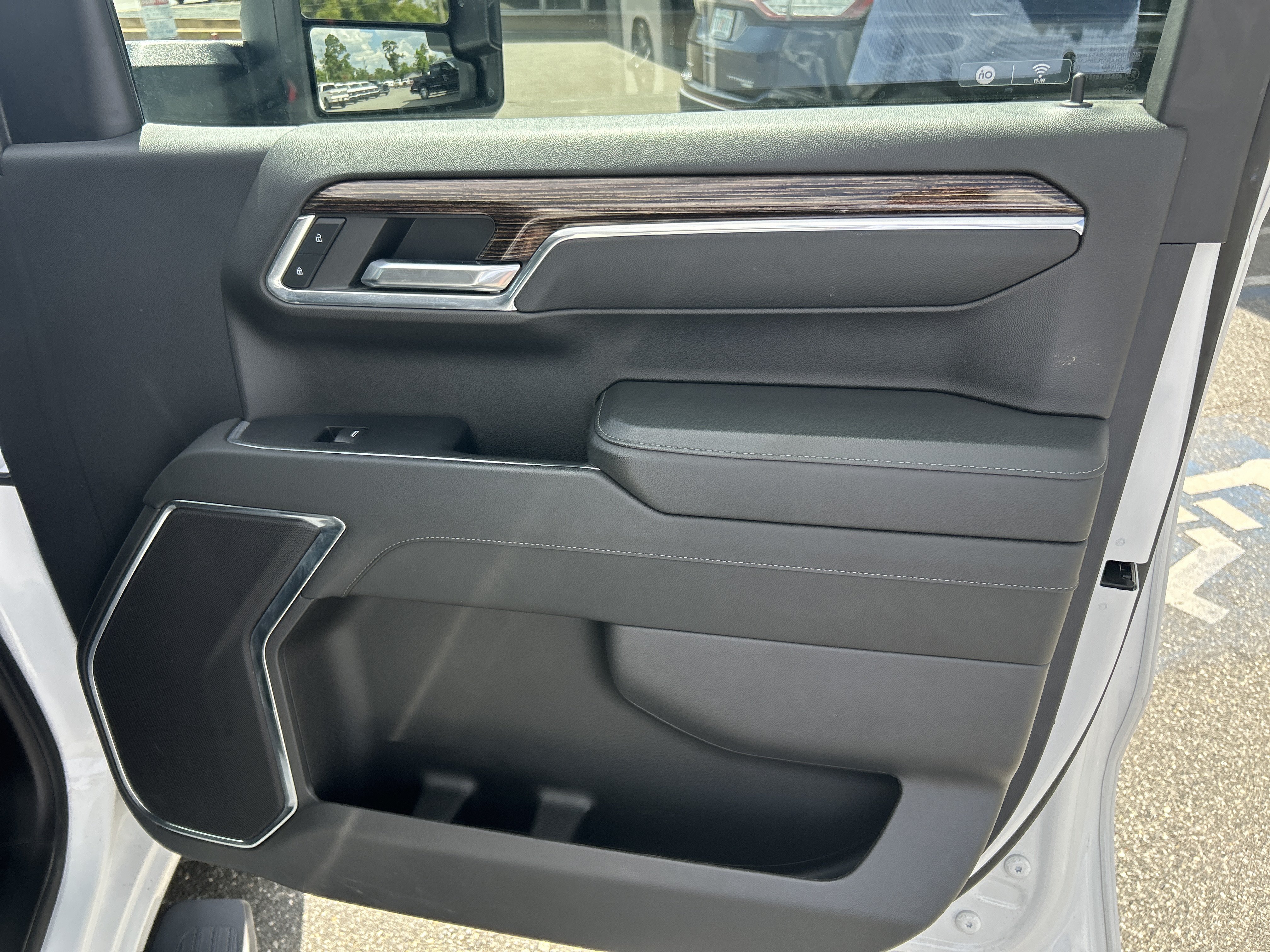 Used 2024 GMC Sierra 1500 Elevation w/ X31 Off-Road Package AWD/4WD image 20