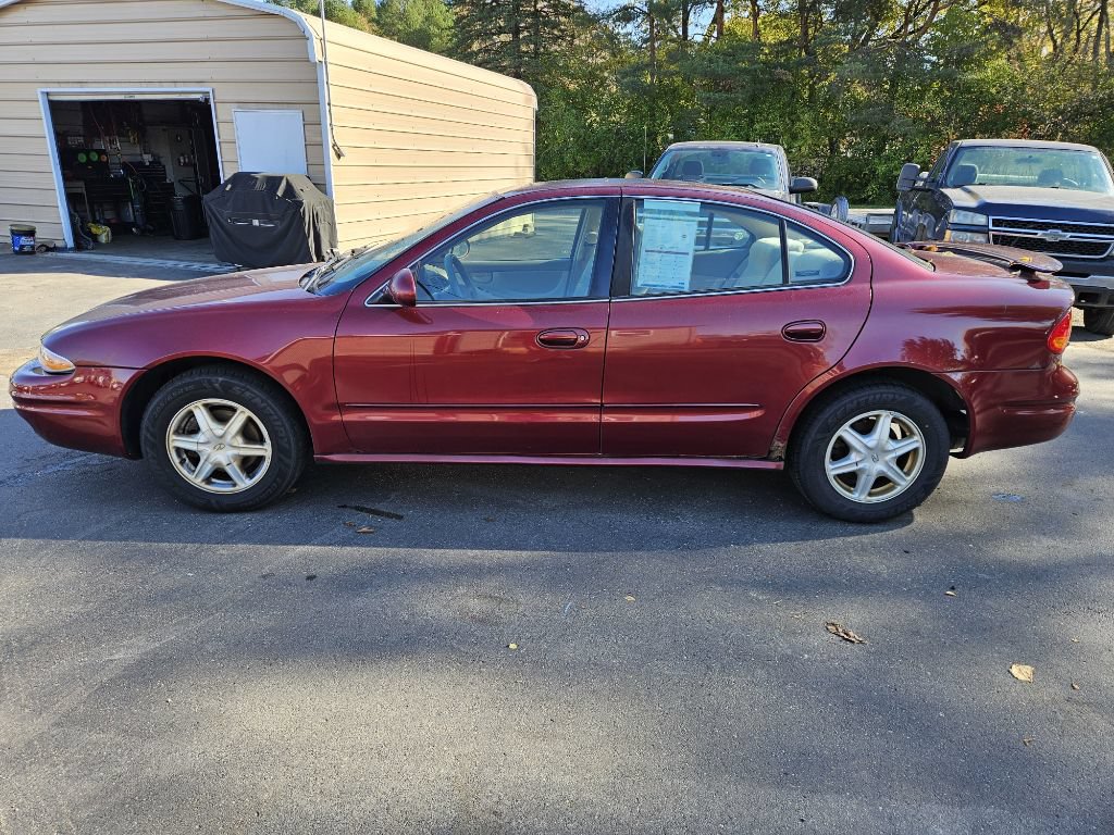 Used 2002 Oldsmobile Alero GL w/ Sun & Sound Pkg FWD image 6