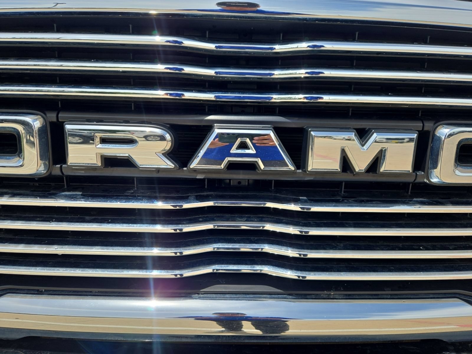 Used 2024 RAM 2500 Laramie w/ Safety Group AWD/4WD image 9