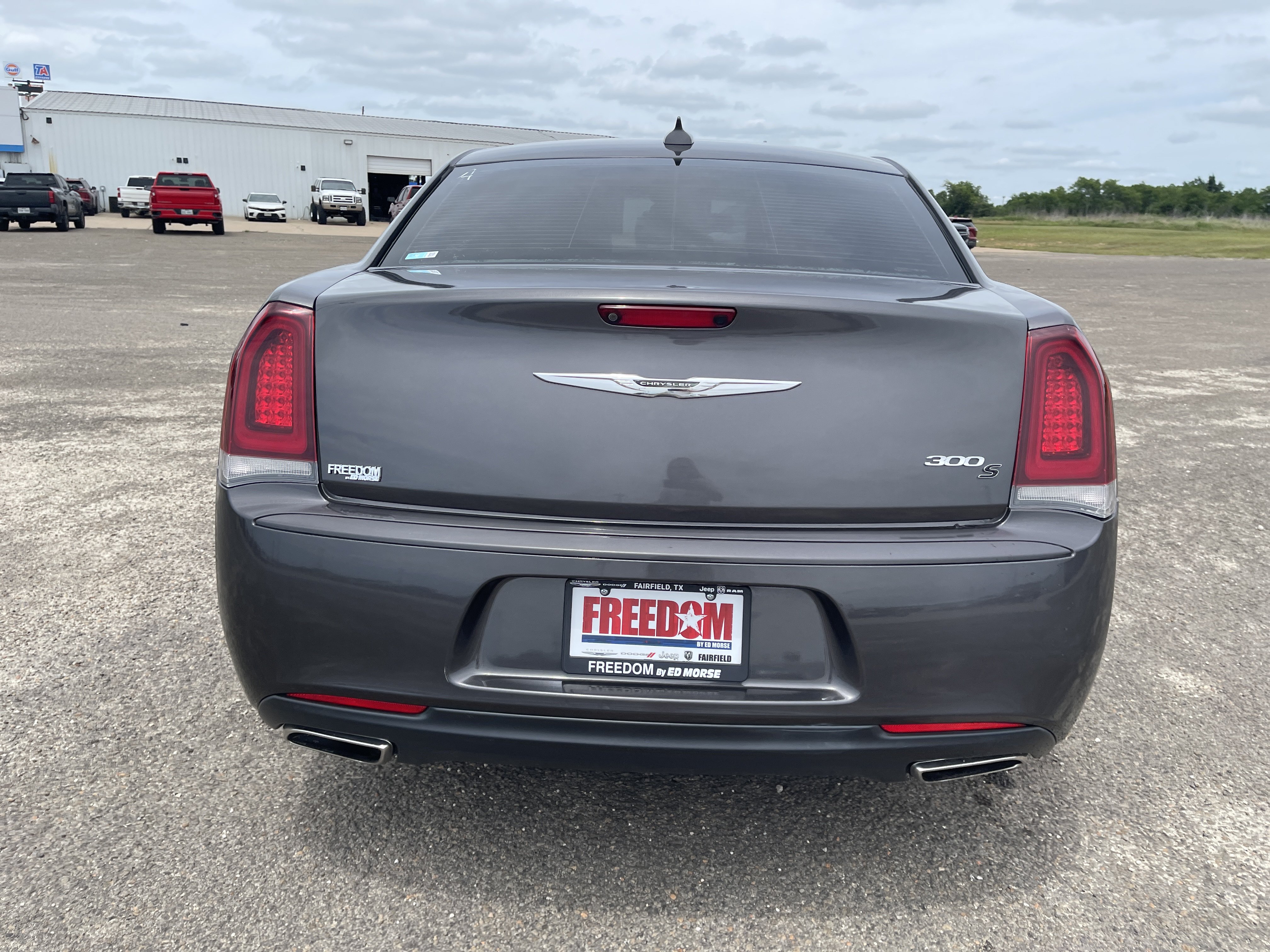 Used 2020 Chrysler 300 S RWD image 5
