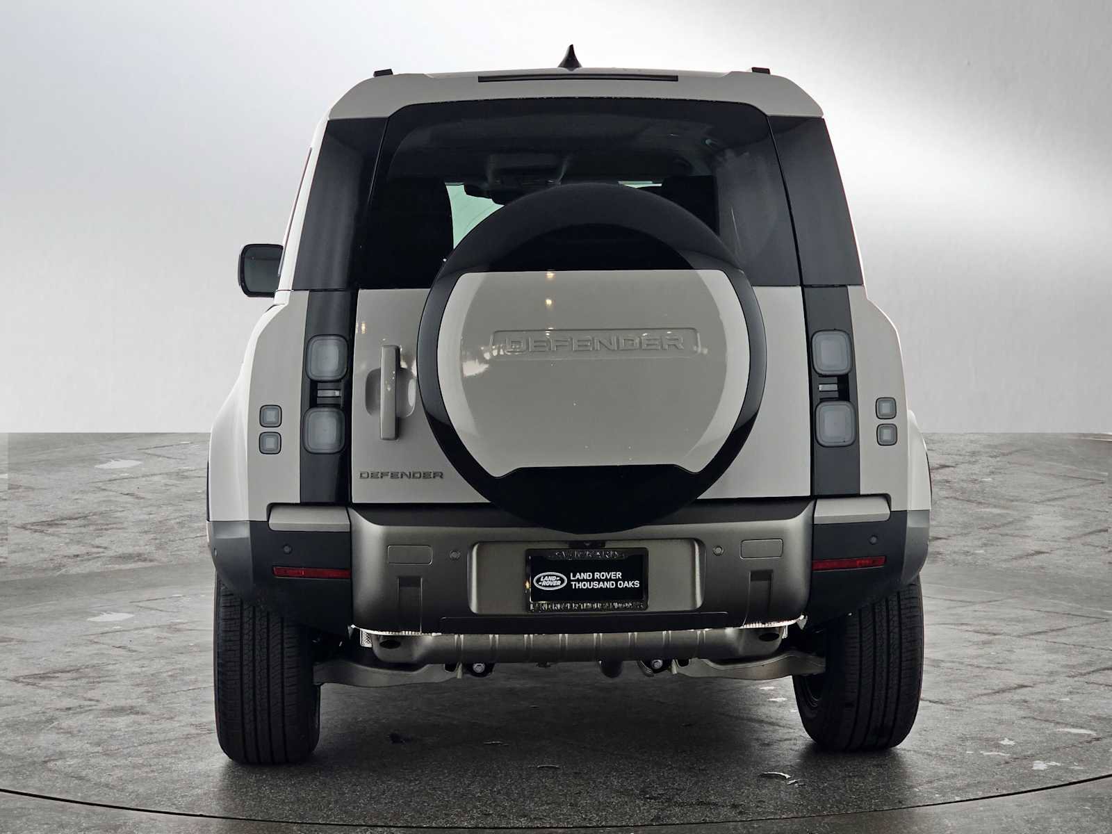 New 2026 Land Rover Defender 110 S image 4
