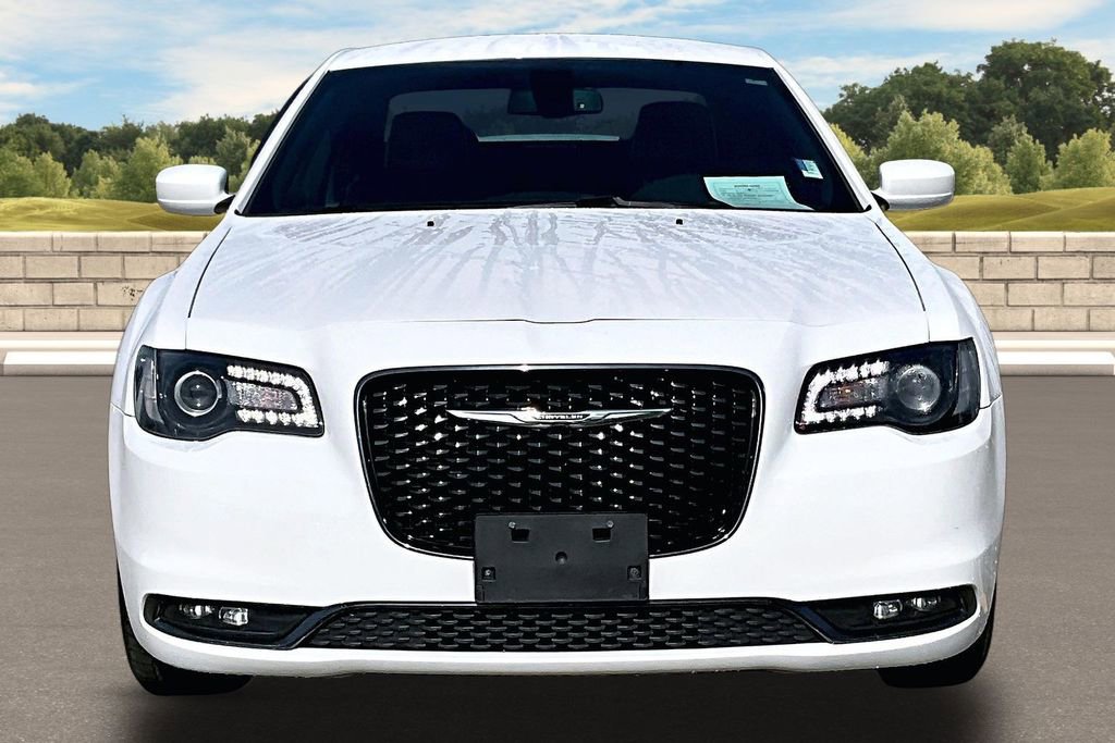 Used 2017 Chrysler 300 S AWD/4WD image 3