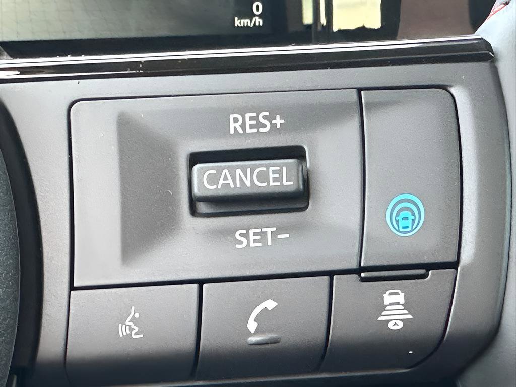 New 2026 Nissan Kicks SR w/ SR Premium Package AWD/4WD image 25