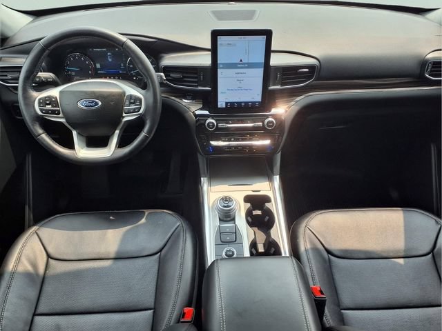 Used 2023 Ford Explorer Limited w/ Limited Technology Package AWD/4WD image 16