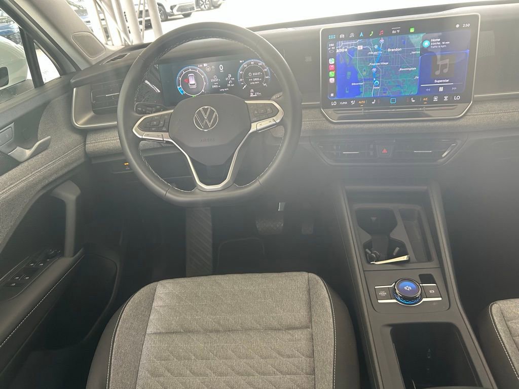 Used 2025 Volkswagen Tiguan S image 9