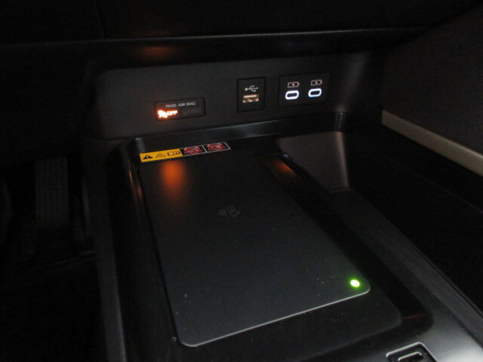 Used 2025 Toyota Camry LE w/ Convenience Package image 26