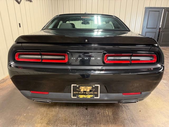 Used 2021 Dodge Challenger SXT image 9