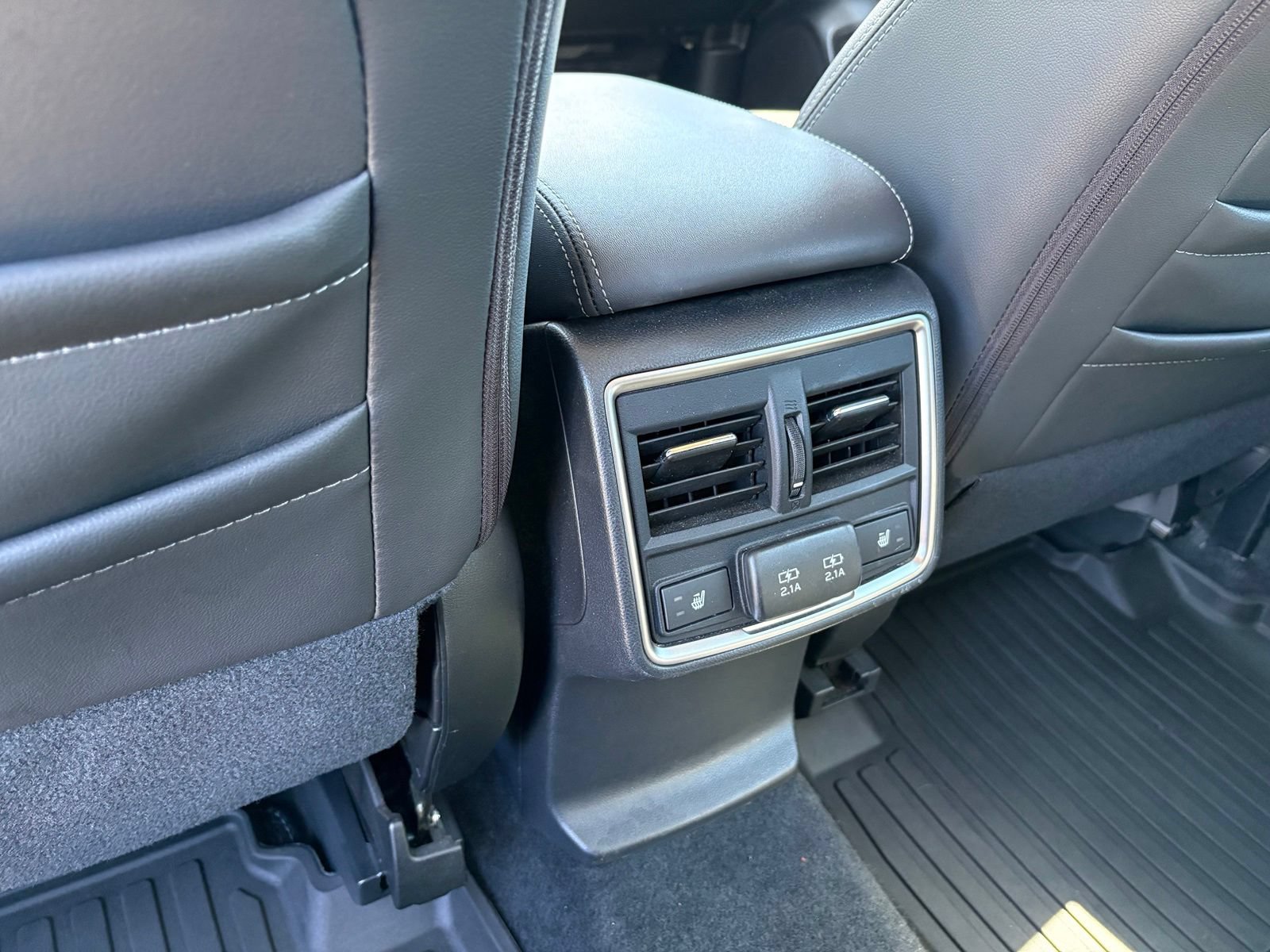 Used 2021 Subaru Forester Touring AWD/4WD image 32