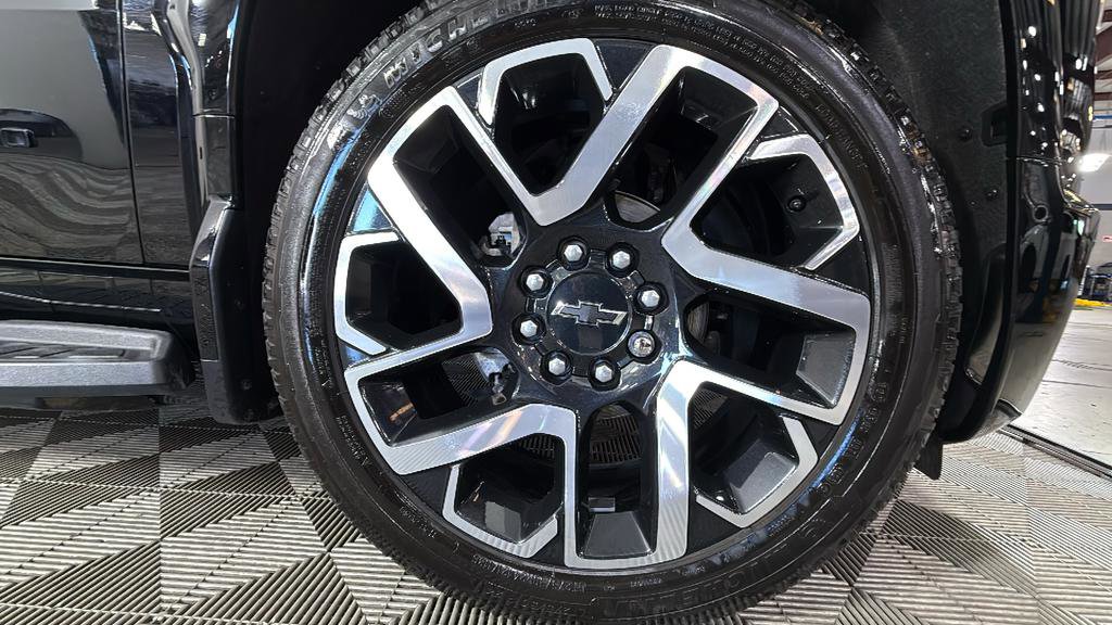 Used 2024 Chevrolet Silverado EV RST image 40