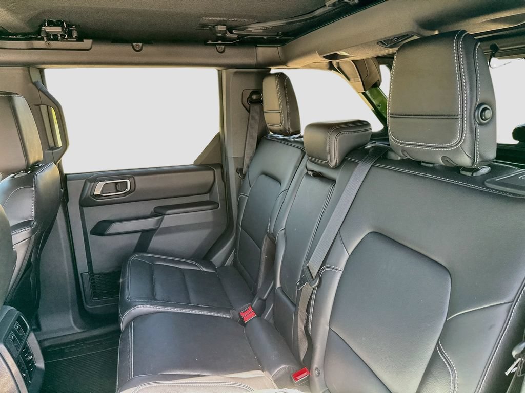 Used 2025 Ford Bronco Outer Banks AWD/4WD image 23