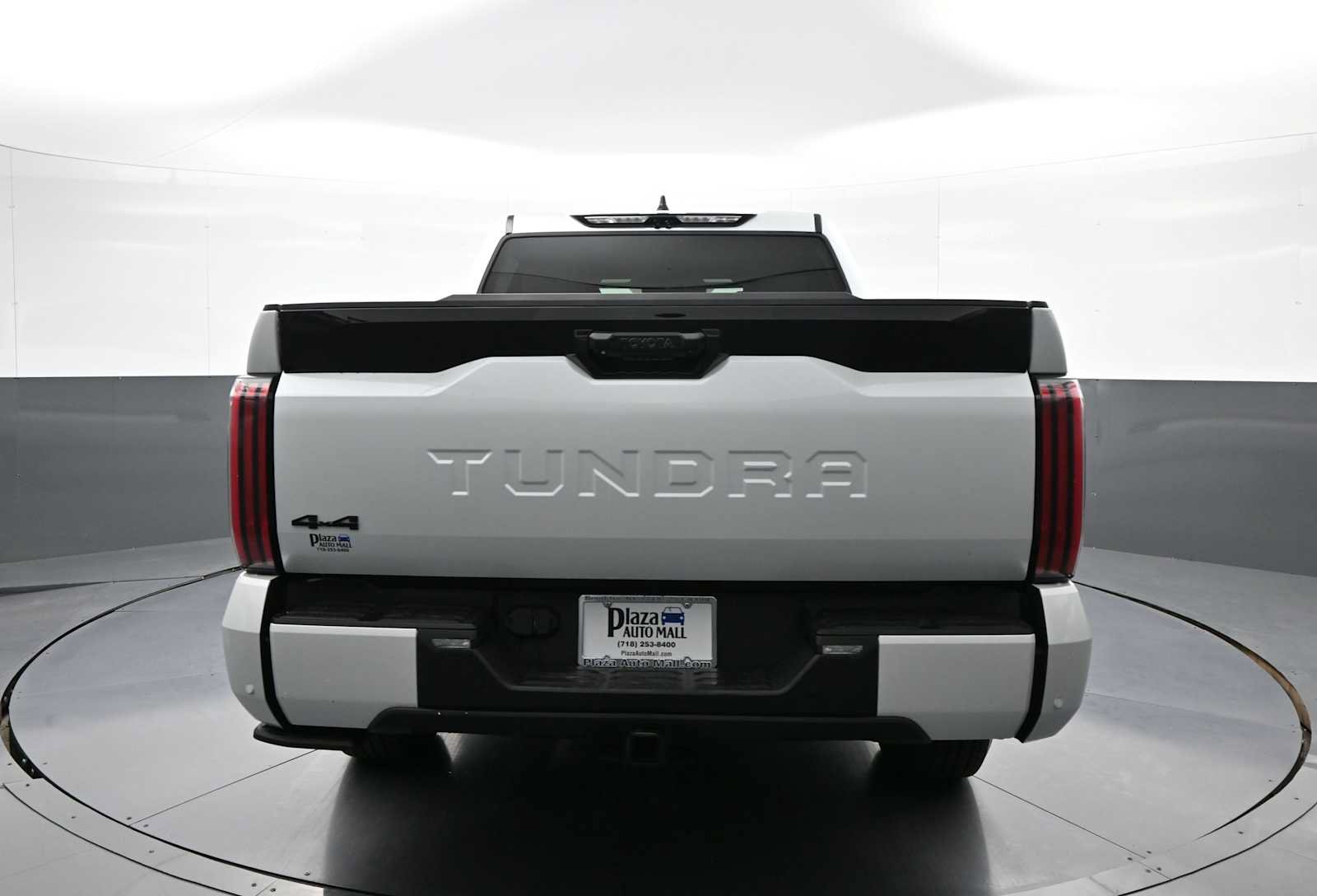 New 2024 Toyota Tundra Platinum AWD/4WD image 7