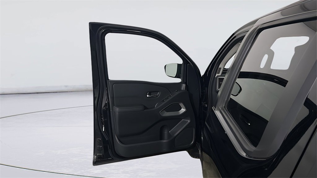 Used 2024 Nissan Frontier SV w/ Technology Package image 29