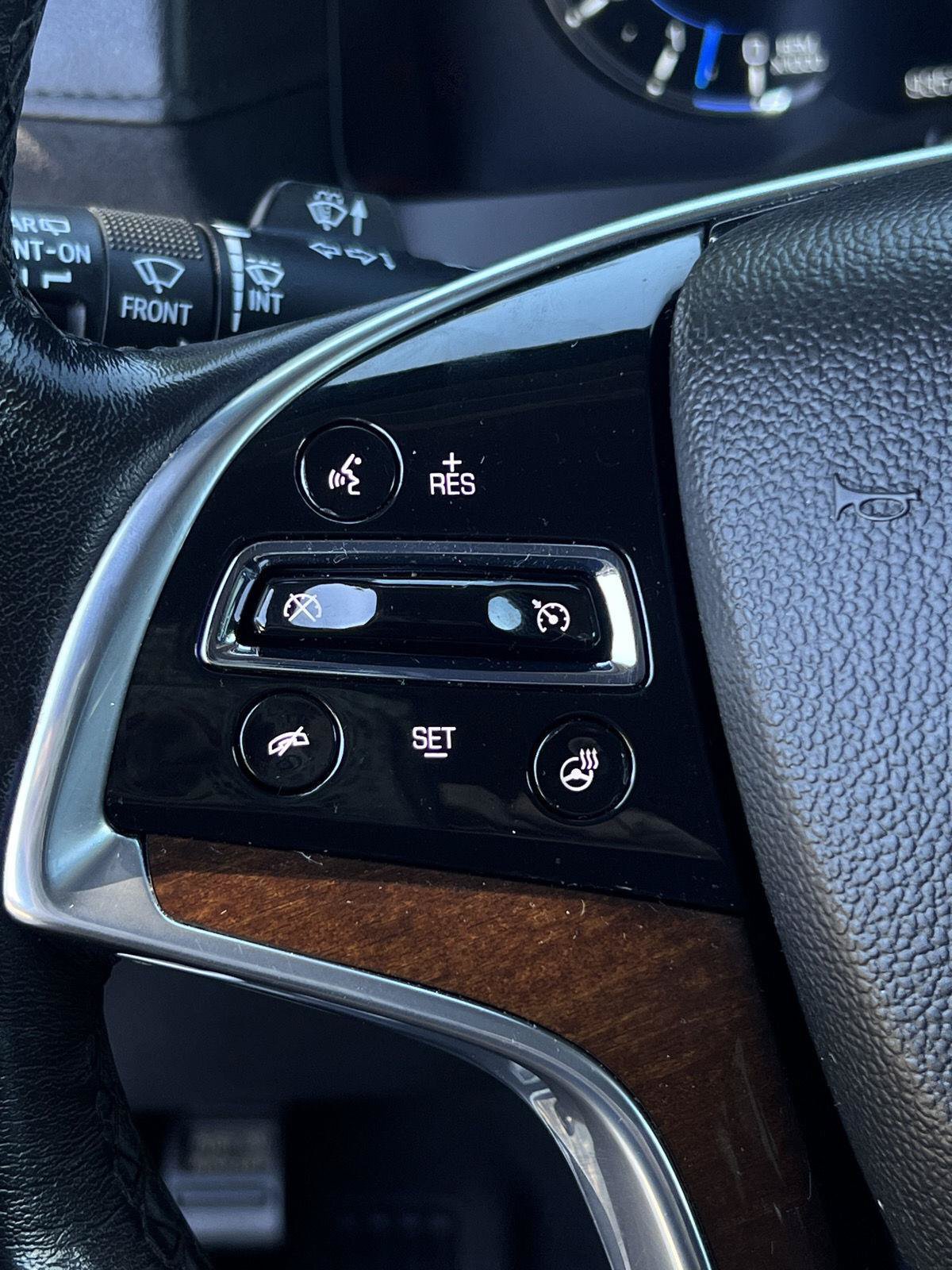 Used 2020 Cadillac Escalade 2WD image 12