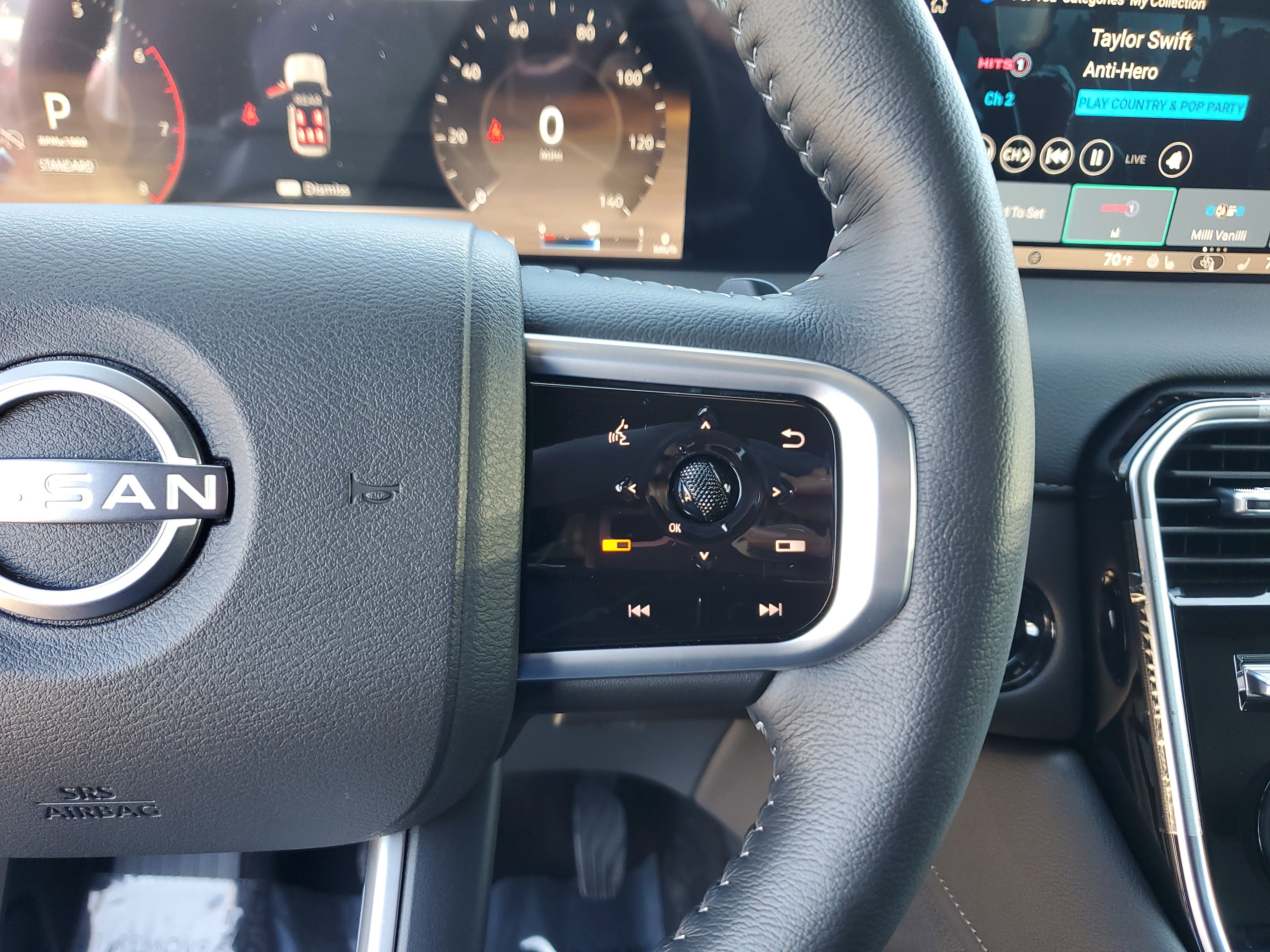 Certified 2025 Nissan Armada SL w/ Captain's Chari Seat Package AWD/4WD image 24