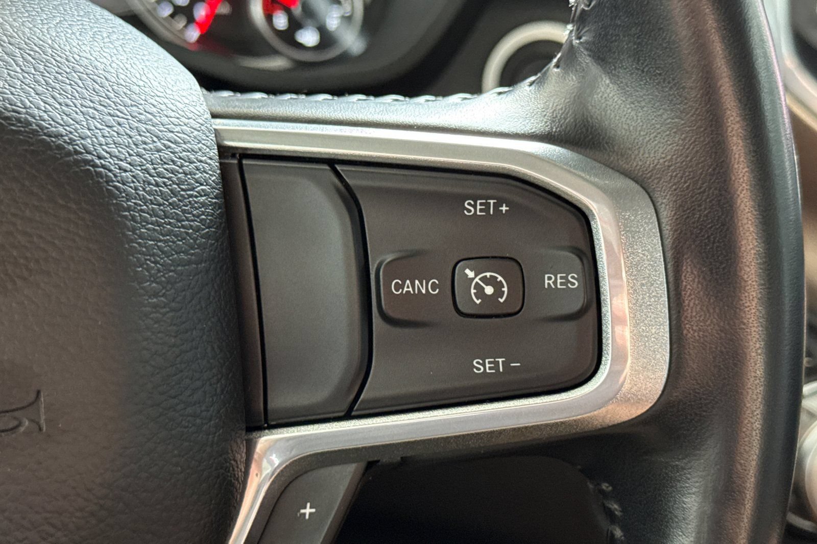 Used 2022 RAM 1500 Laramie AWD/4WD image 26