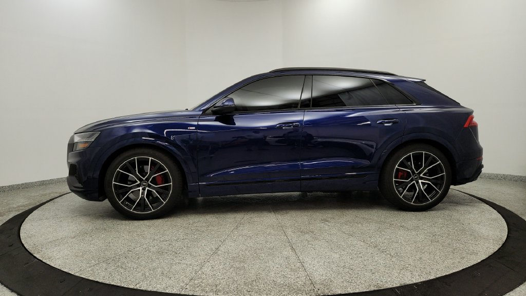 Used 2021 Audi Q8 Prestige w/ Prestige Package AWD/4WD image 2