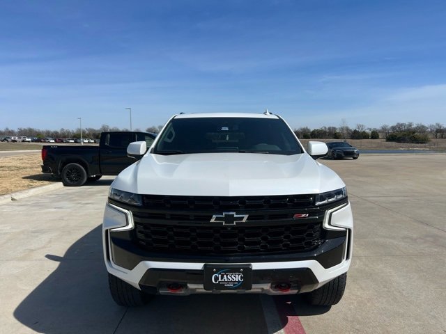 Used 2024 Chevrolet Suburban Z71 w/ Luxury Package image 2