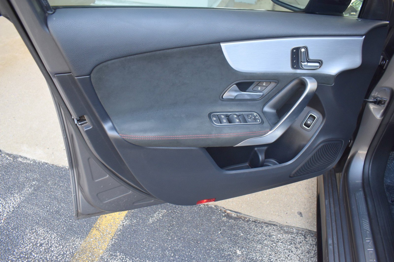 Used 2021 Mercedes-Benz A 35 AMG 4MATIC image 29