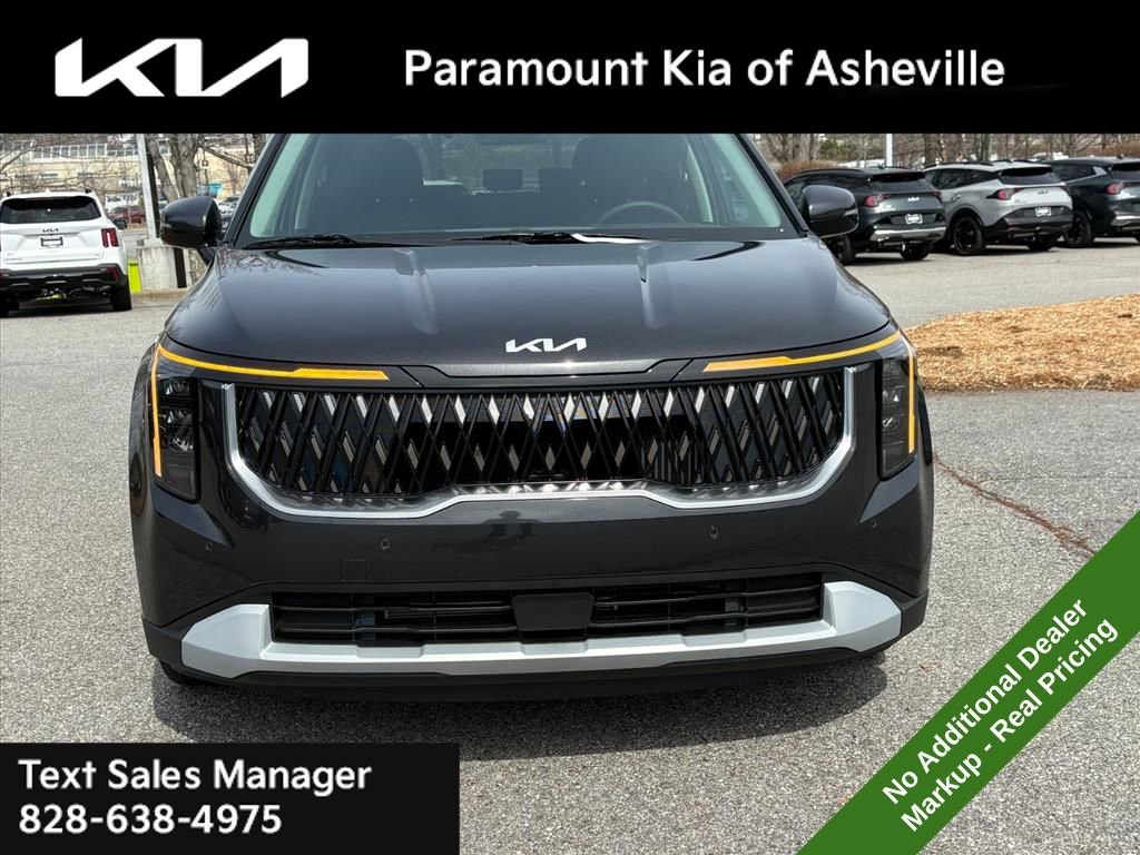 New 2026 Kia Carnival LXS image 2