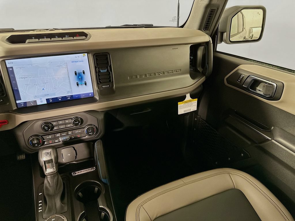 Used 2024 Ford Bronco Wildtrak AWD/4WD image 23