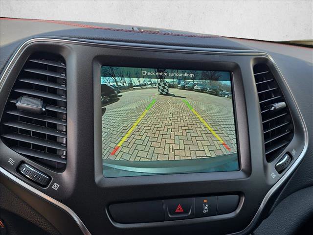 Used 2022 Jeep Cherokee Trailhawk w/ Comfort/Convenience Group image 11