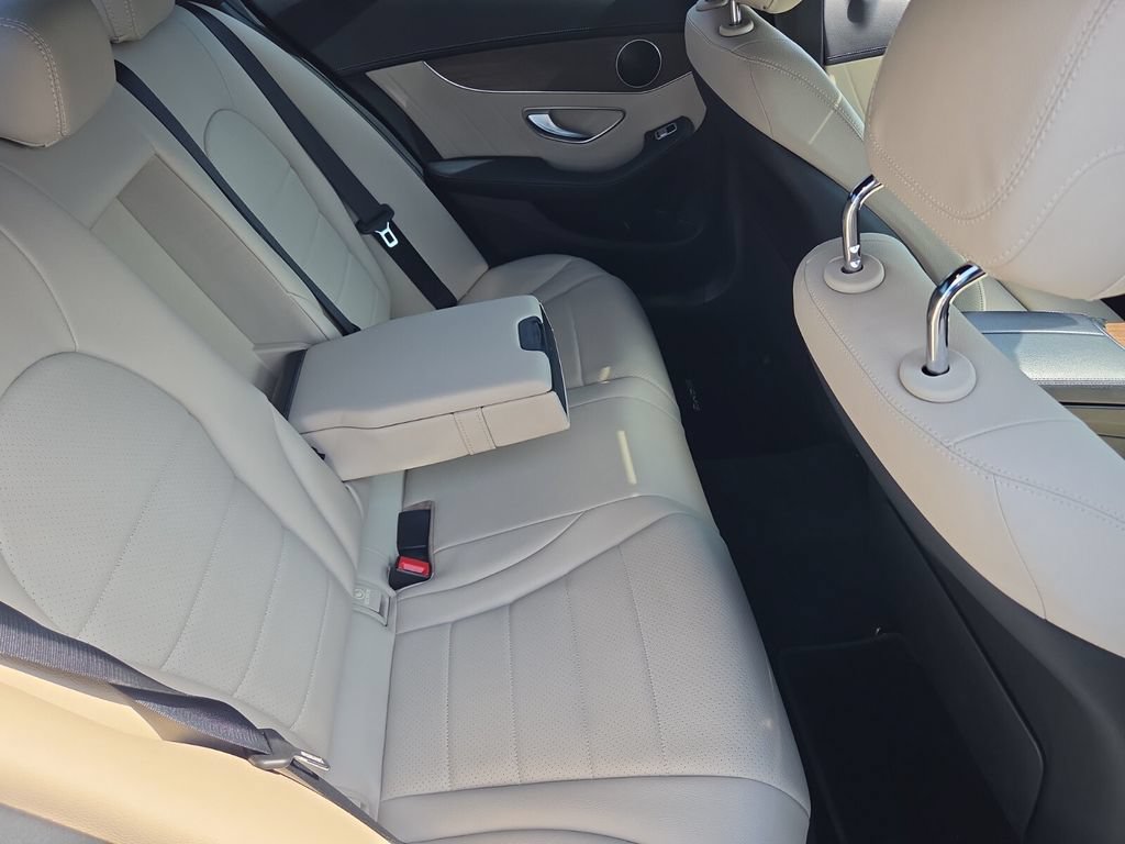 Used 2020 Mercedes-Benz C 300 Sedan image 18