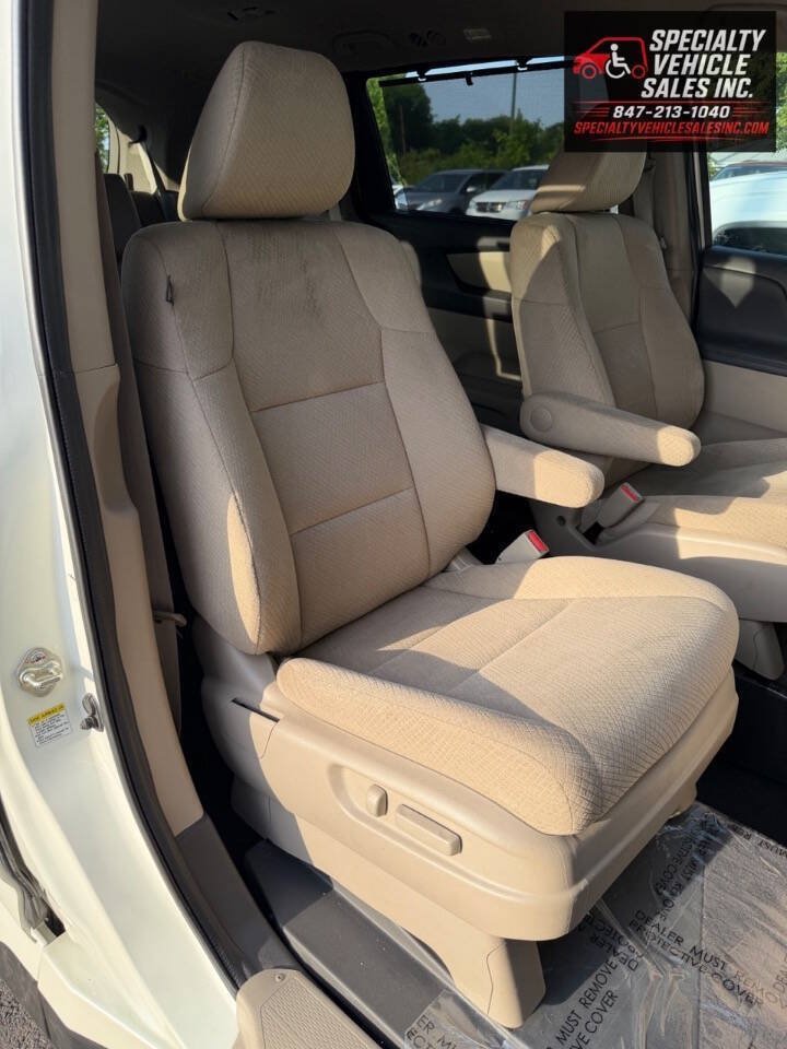 Used 2015 Honda Odyssey EX image 32