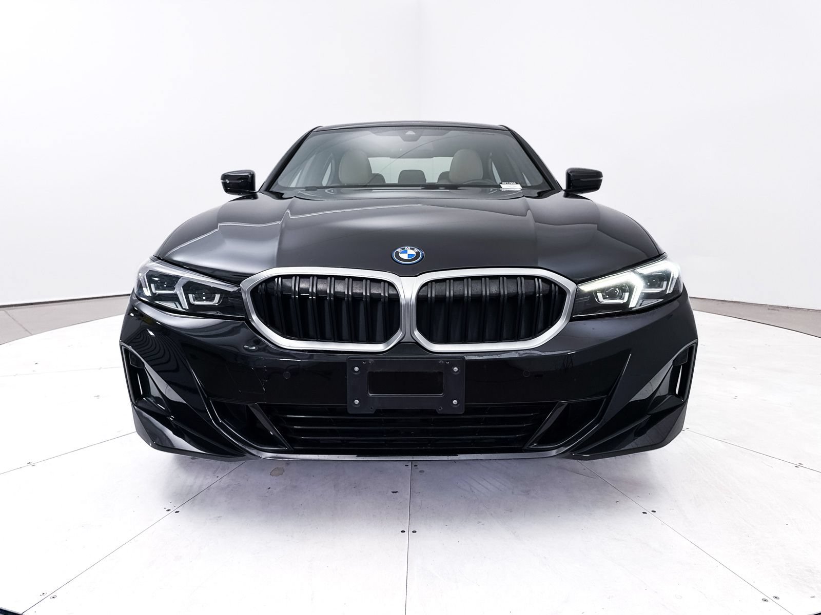Used 2023 BMW 330e RWD image 14