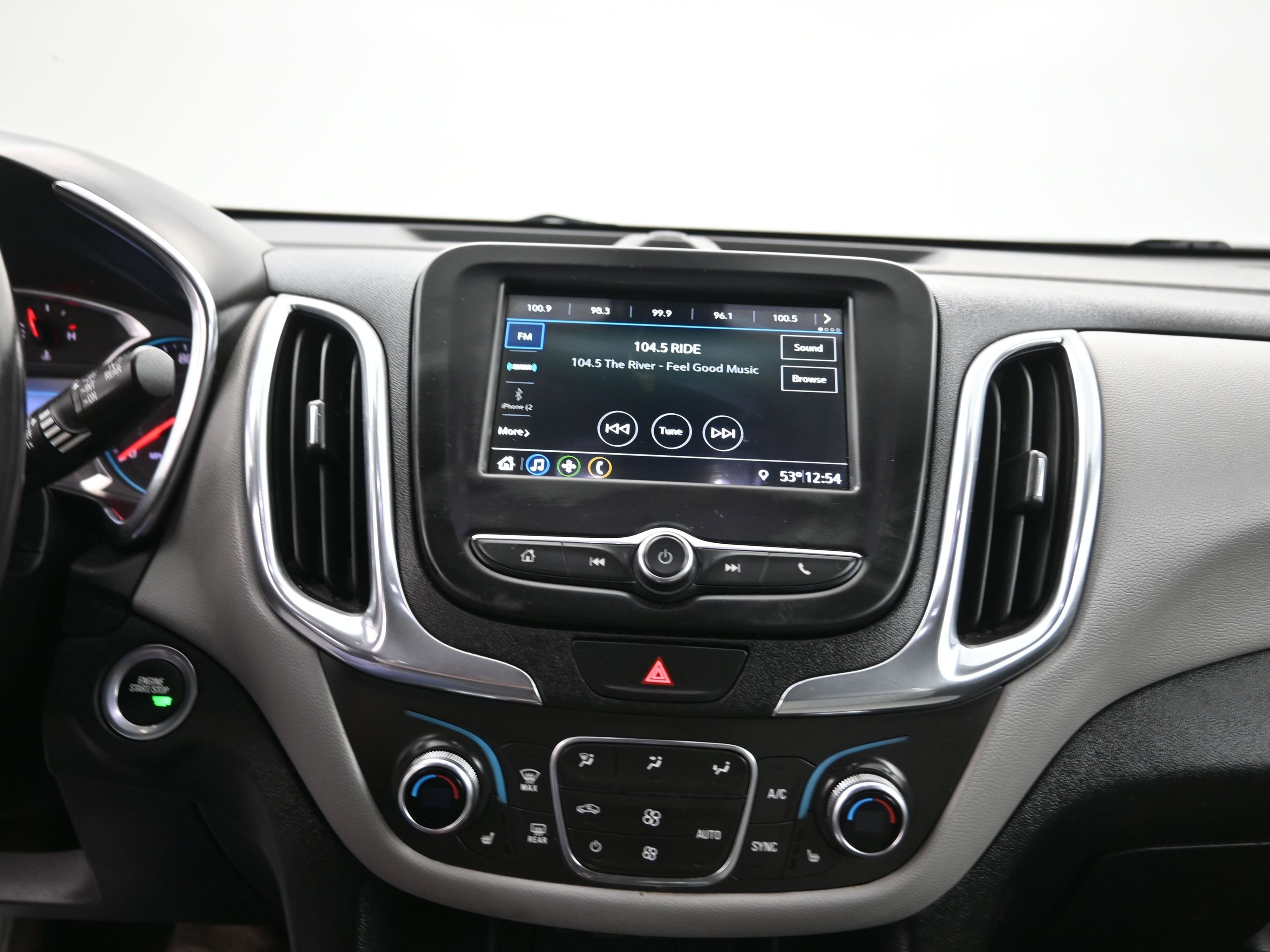 Used 2019 Chevrolet Equinox LT image 12