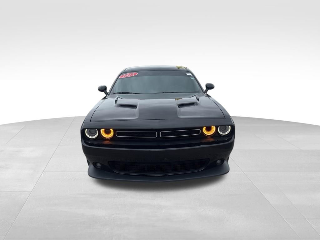 Used 2015 Dodge Challenger R/T Scat Pack RWD image 2