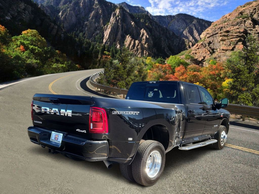 Used 2025 RAM 3500 Laramie w/ Sport Appearance Package AWD/4WD image 3