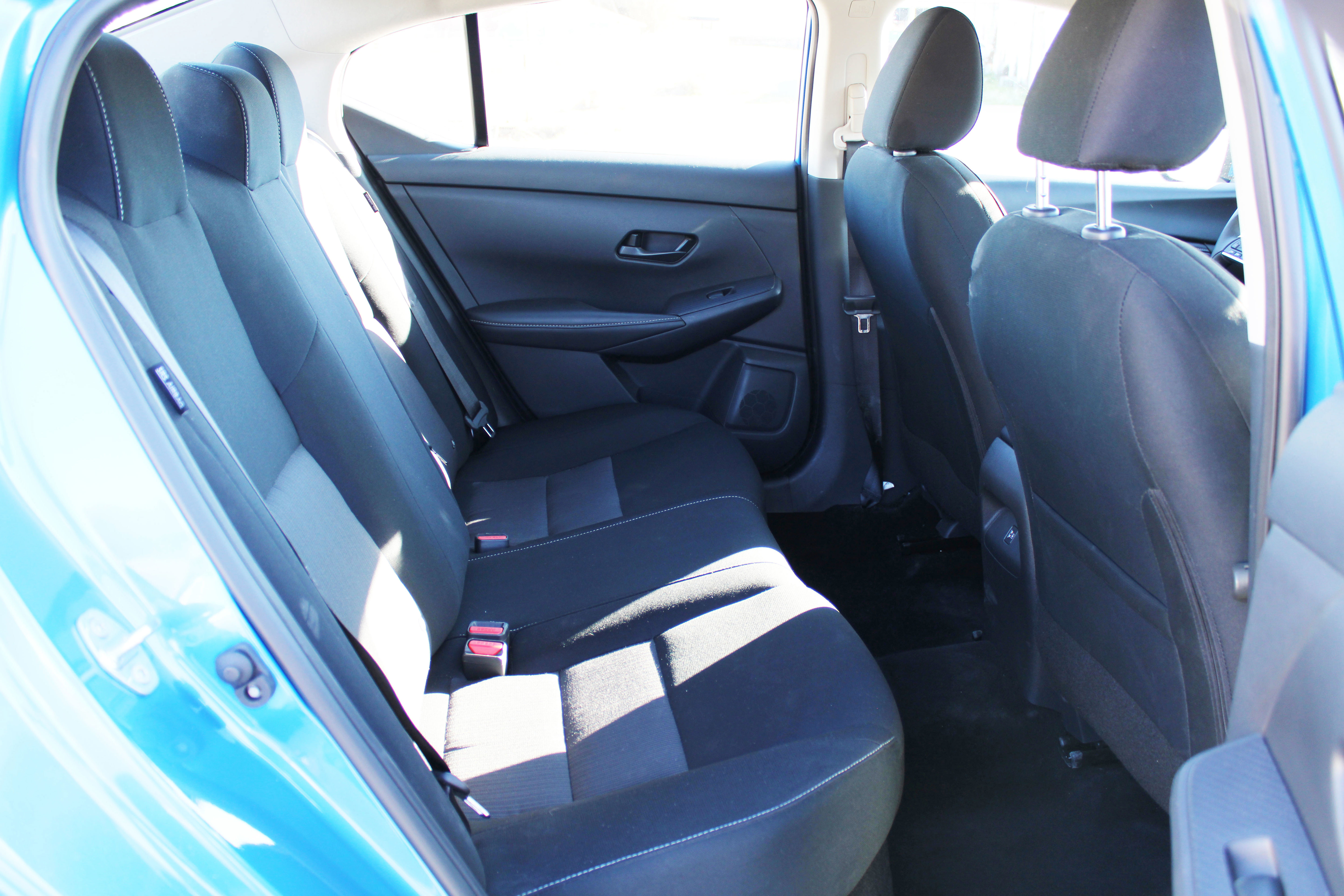 Used 2025 Nissan Sentra SV image 38