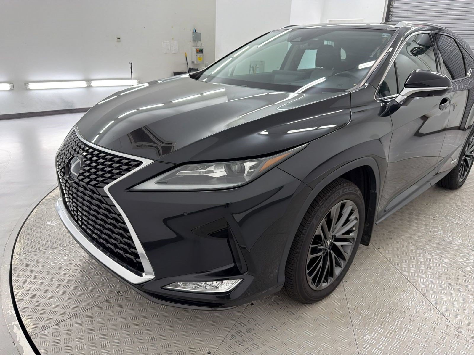 Certified 2022 Lexus RX 450h AWD w/ Special Edition image 31