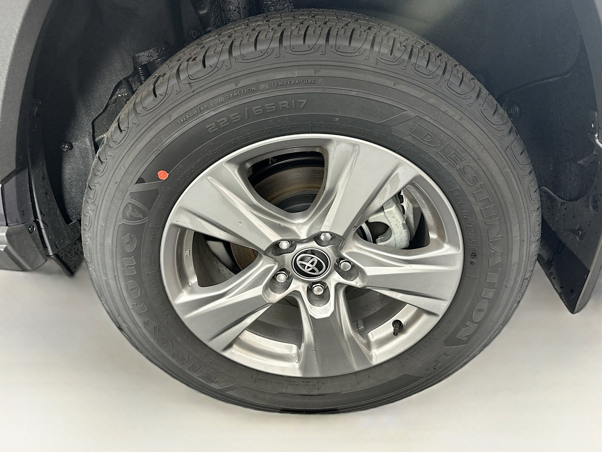 Used 2025 Toyota RAV4 XLE w/ Convenience Package FWD image 11