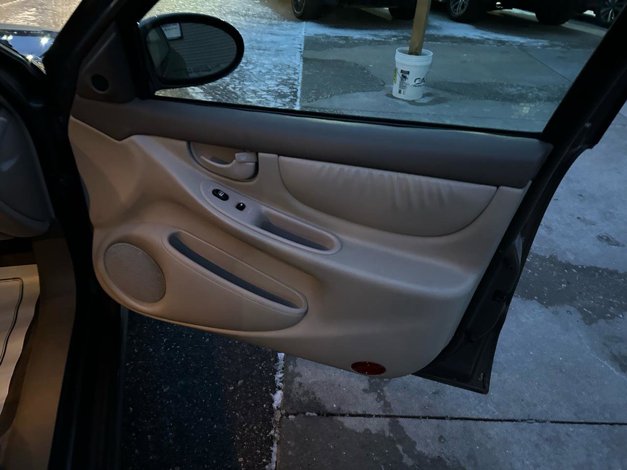 Used 2001 Oldsmobile Alero GLS image 16