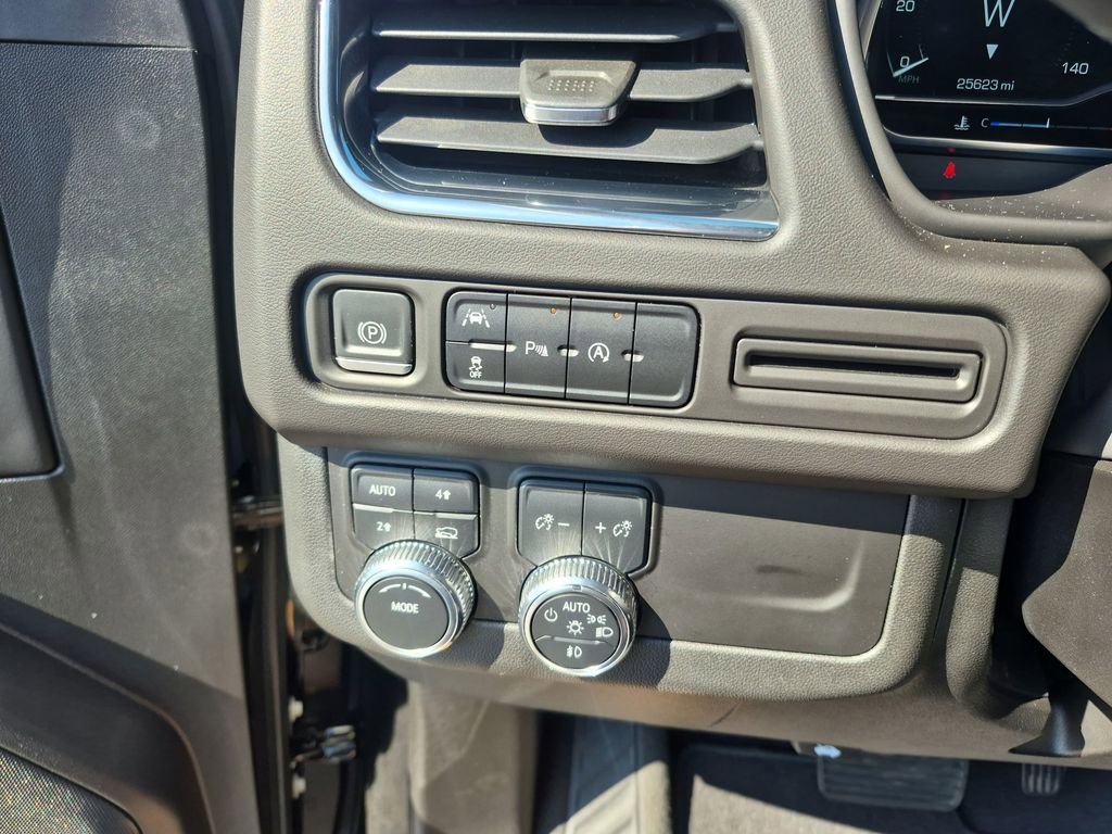 Certified 2023 GMC Yukon XL SLE image 22