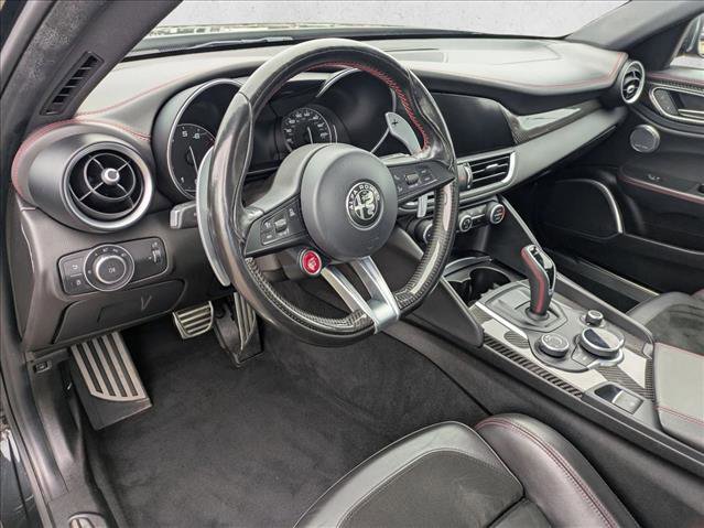 Used 2018 Alfa Romeo Giulia Quadrifoglio w/ Driver Assist Dynamic Package image 10