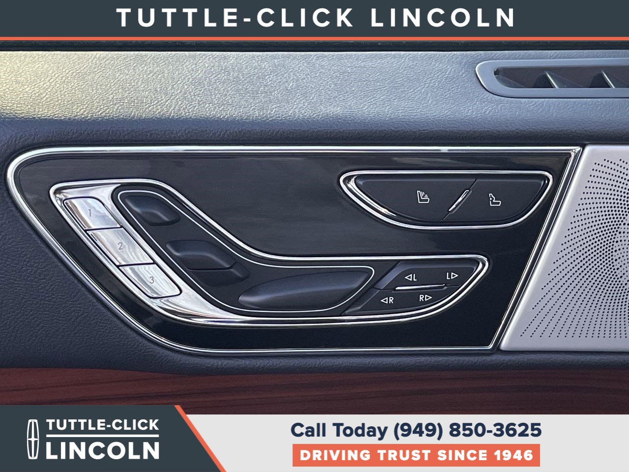 Used 2024 Lincoln Navigator Reserve image 22