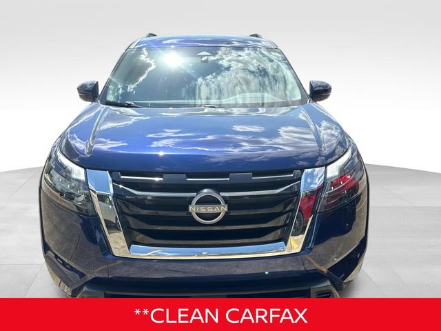 Used 2025 Nissan Pathfinder SV FWD image 2